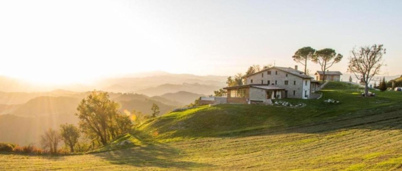 Aura Relais Hotel Urbino Eksteriør billede