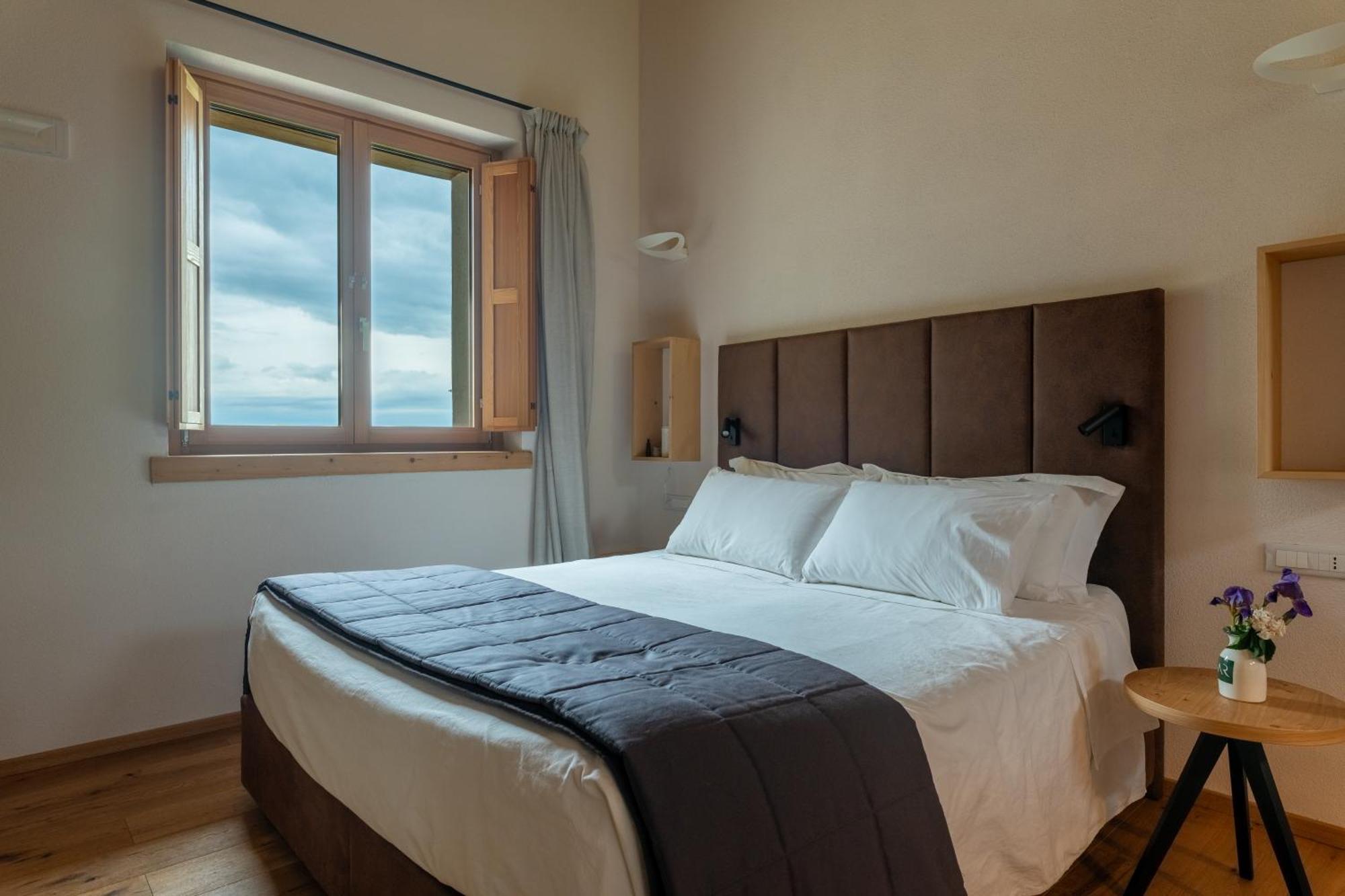 Aura Relais Hotel Urbino Eksteriør billede